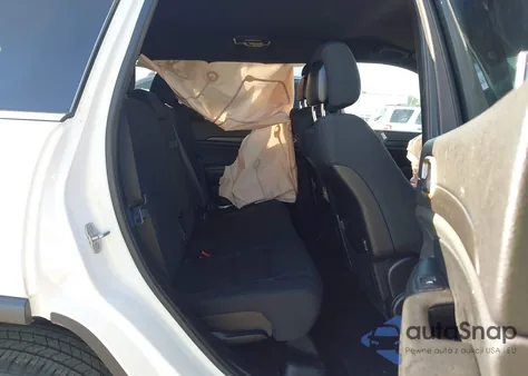 2015 Jeep Grand Cherokee Laredo z USA, uszkodzony, nr VIN 1C4RJFAGXFC159215